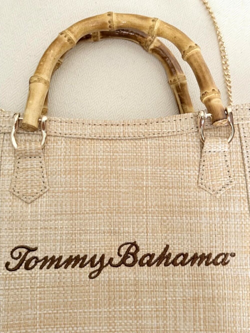 Tommy Bahama Natural Woven Straw Bag Crossbody Bamboo Handles Gold Chaiт NWT - Picture 16 of 16